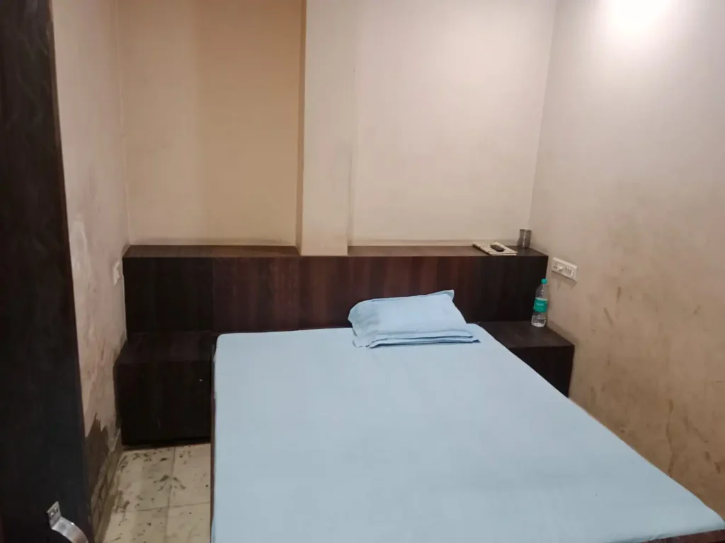 Gorakhpur hotel low price for family